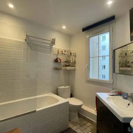 Appartamento Charme Parisien Au Coeur Du 11eme By Weekome Parigi