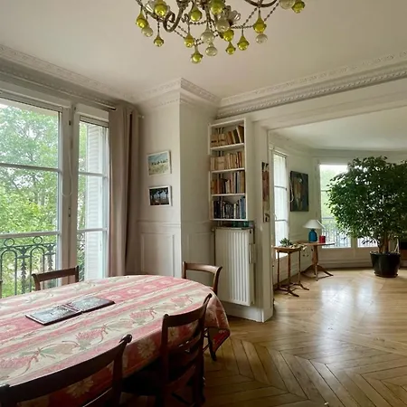Charme Parisien Au Coeur Du 11eme By Weekome Apartment Paris